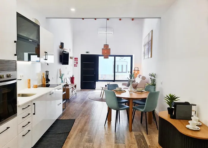 Prázdninový dům Casa Oficina - & Centro Carvoeiro (Lagoa)